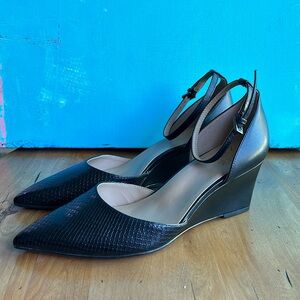 Naturalizer Danae, Black Snake Wedge Leather Shoes 8 Wide